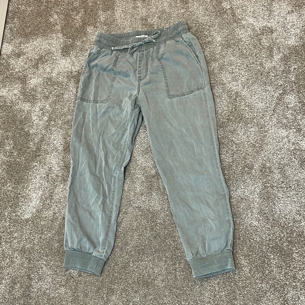 Super cute green jogger pants size x’s from Maurices.